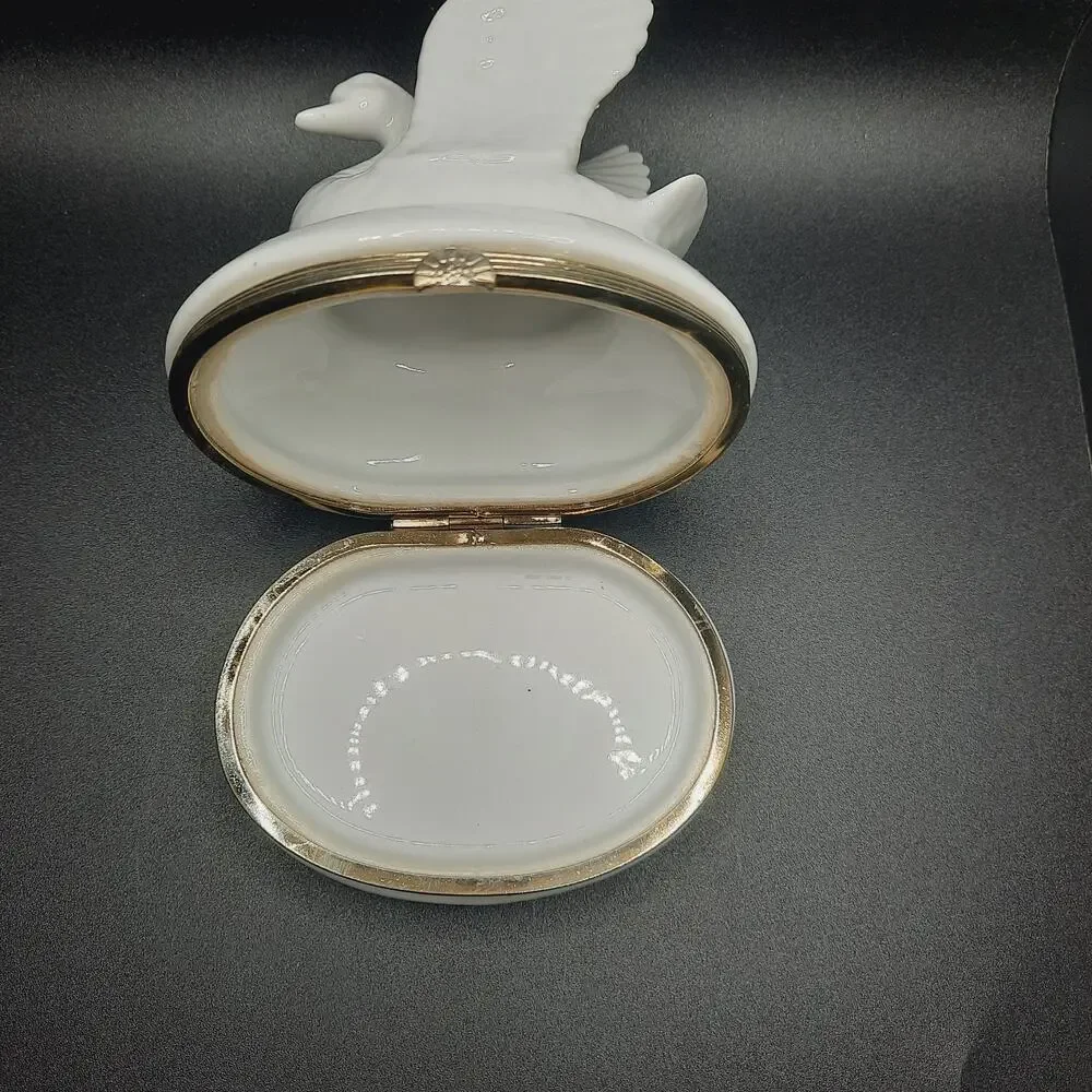 Vintage Paris Royal Porcelain Swan Hinged Trinket Box Crown Mark Gold Trim